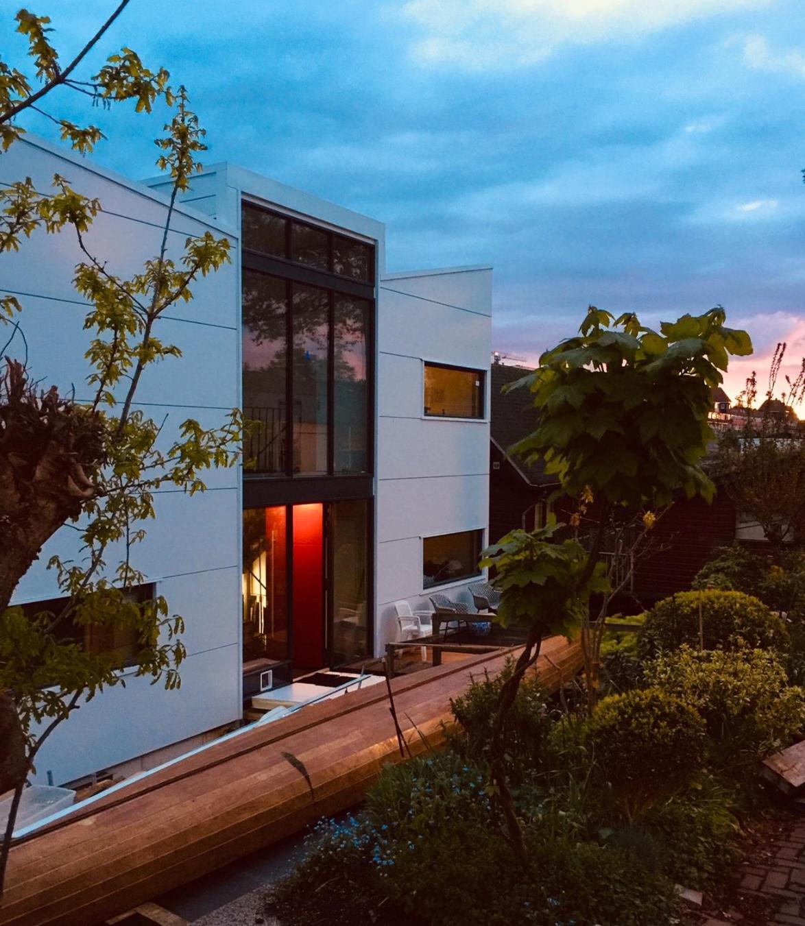 Reiwa Bed & Breakfast อัมสเตอร์ดัม ภายนอก รูปภาพ